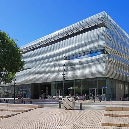 Apartment Le Moderne A Nimes, Proche Arenes Et Gare