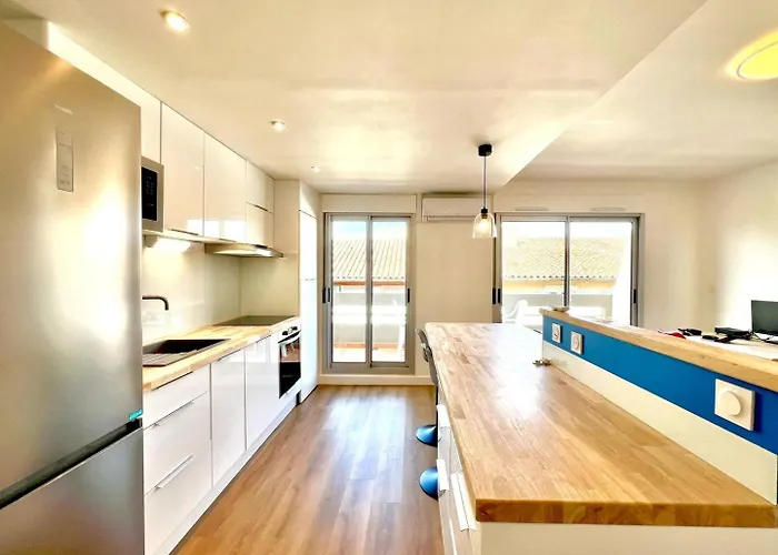 Le Moderne A Nimes, Proche Arenes Et Gare Nîmes