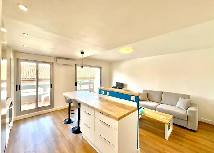 Le Moderne A Nimes, Proche Arenes Et Gare Lägenhet