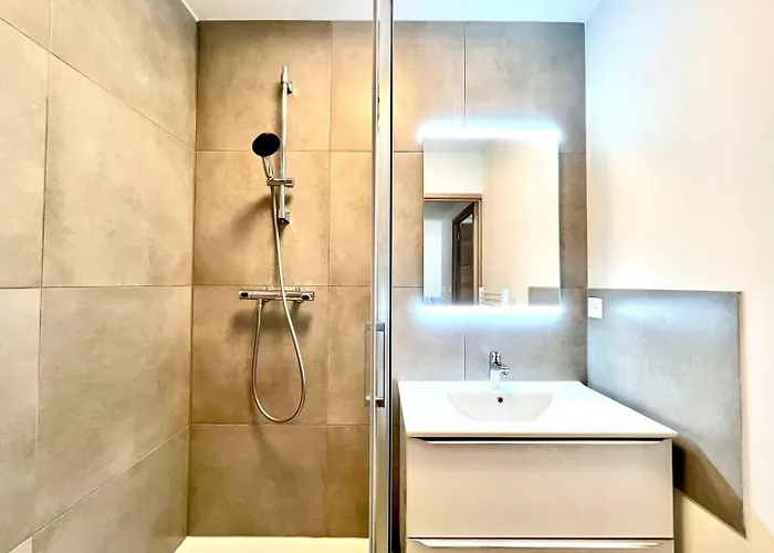 Le Moderne A Nimes, Proche Arenes Et Gare Apartment Nîmes