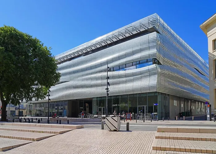 Lägenhet Le Moderne A Nimes, Proche Arenes Et Gare